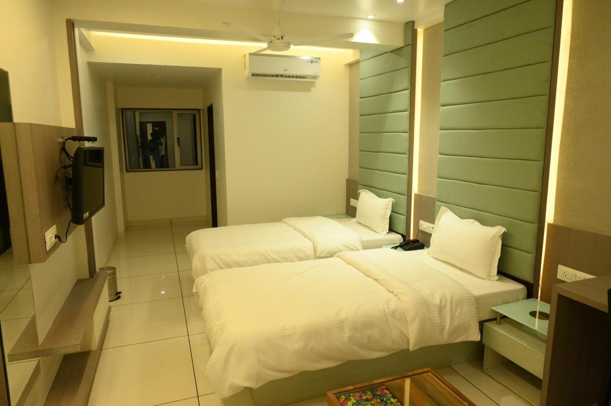 Hotel Parqotel Arnala Экстерьер фото